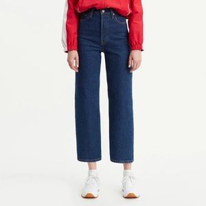 Levi’s Ribcage Straight Ankle Jeans in Life’s Work Dark Wash